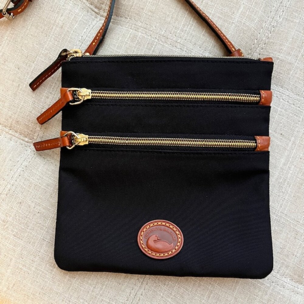 DOONEY & BOURKE NORTH SOUTH TRIPLE ZIP CROSSBODY BAG, BLACK; EUC